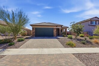 Building Photo - 2878 N Trailridge Ln