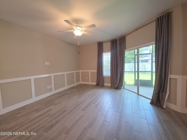 Foto del edificio - 12784 Josslyn Ln