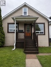 Building Photo - 1532 Albert Rd