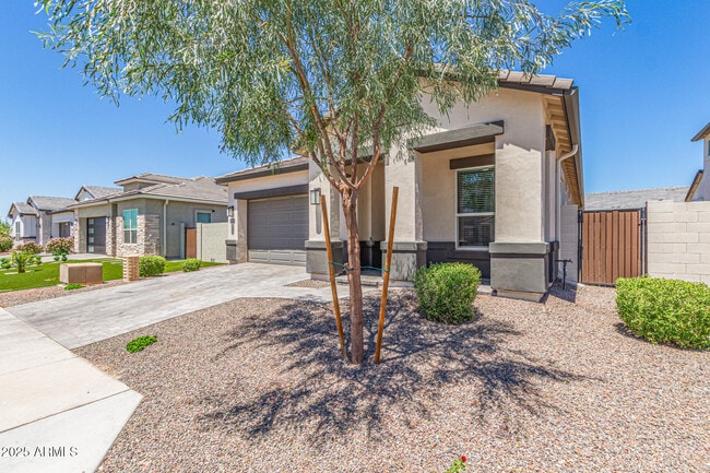Building Photo - 10212 W Salter Dr