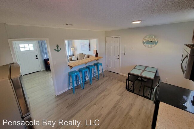 Building Photo - 3 br, 1 bath House - 19 Coleman Rd