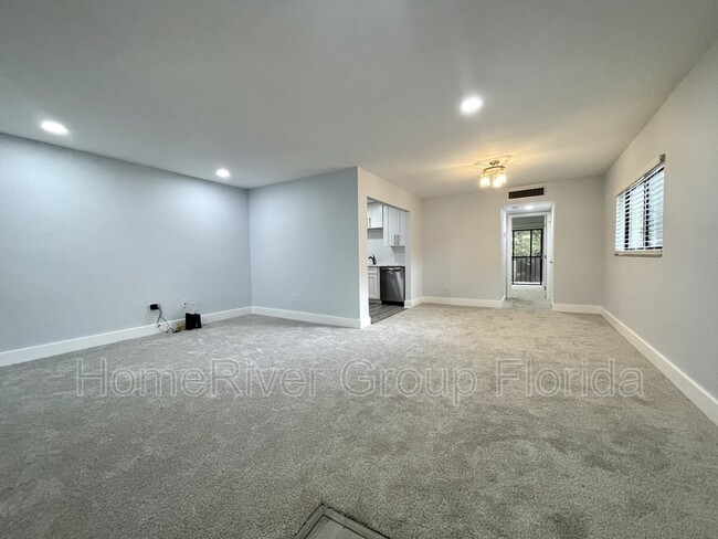 Building Photo - 11717 Raintree Village Blvd