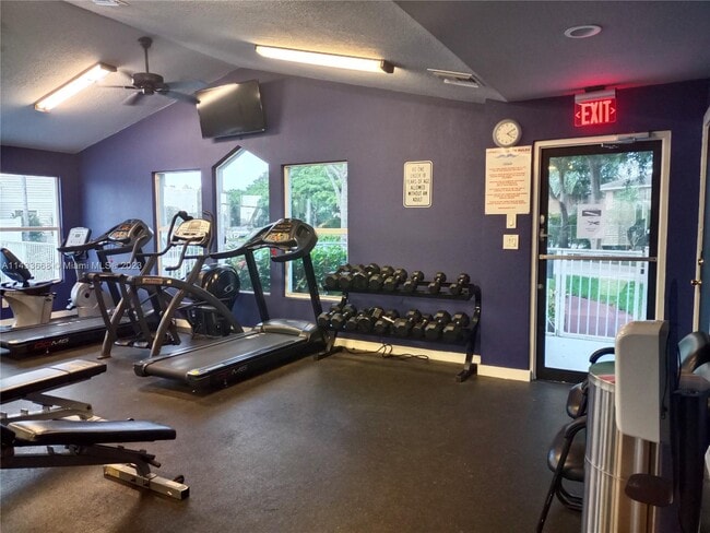 Foto del edificio - 3477 NW 44th St