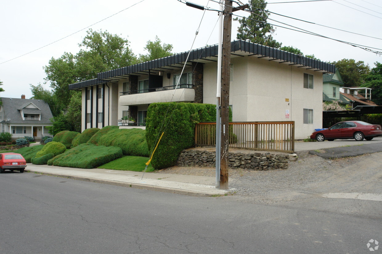 Building Photo - Madison Terrace