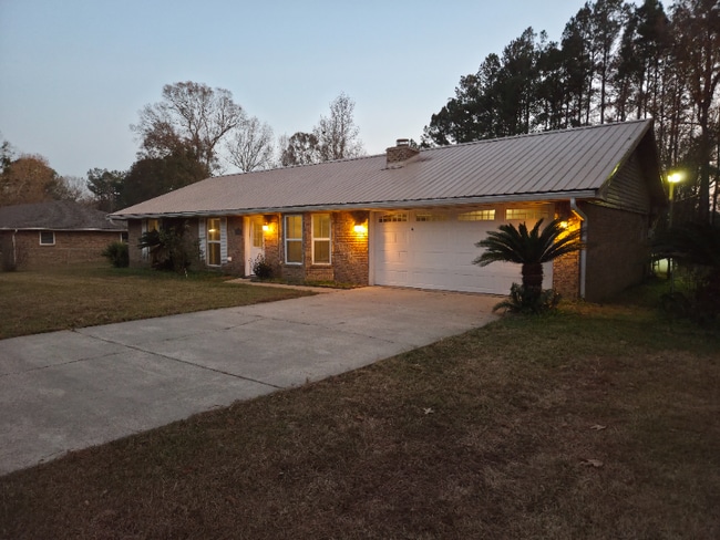 Building Photo - 174 Ramona Dr