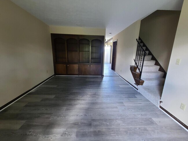 Foto del edificio - 5076 Godown Rd