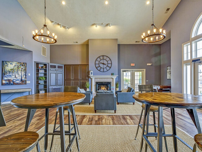 Clubhouse/Resident Lounge - Regency Apartments