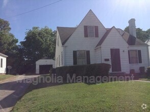 Building Photo - 137 W Andrews Ave