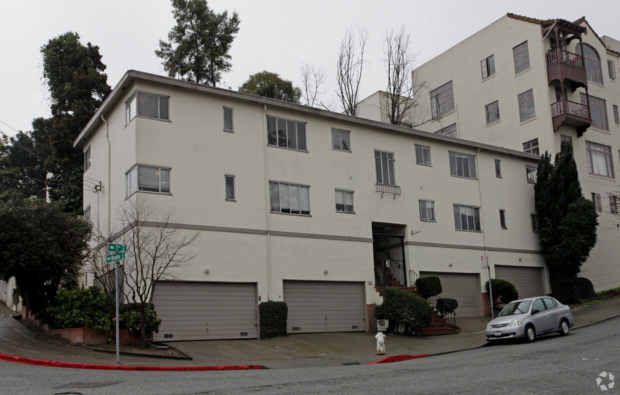 Foto principal - 2424 7th Ave