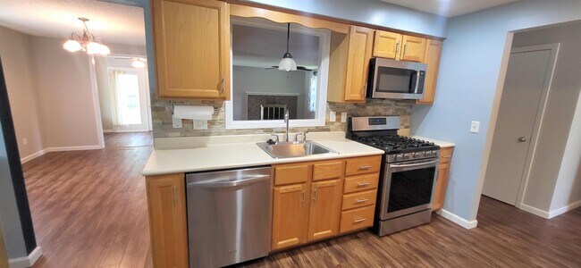 Foto del edificio - 3722 Marchfield Pl