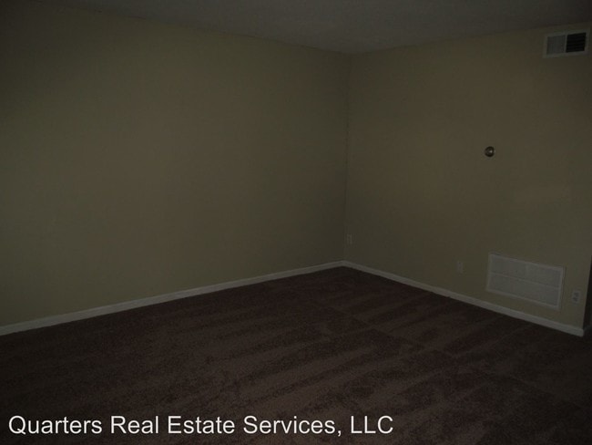 Building Photo - 2 br, 1.5 bath House - 121 Vineyard Park Rd