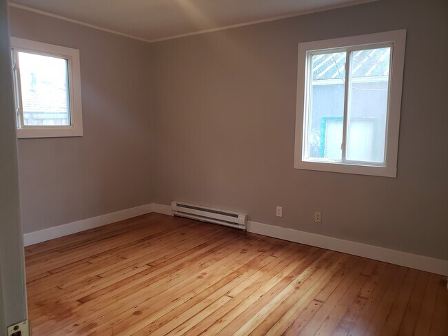 Foto del edificio - 3214 Harney St