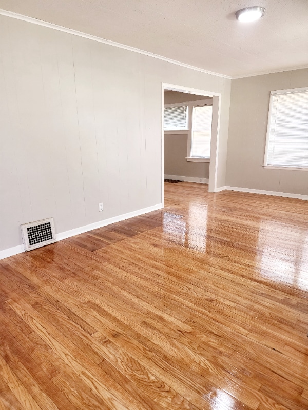 Foto del edificio - 402 Van Brunt Blvd