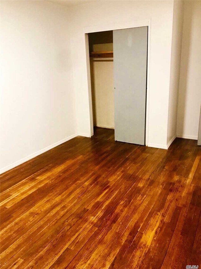 Foto del edificio - 144-38 183rd St