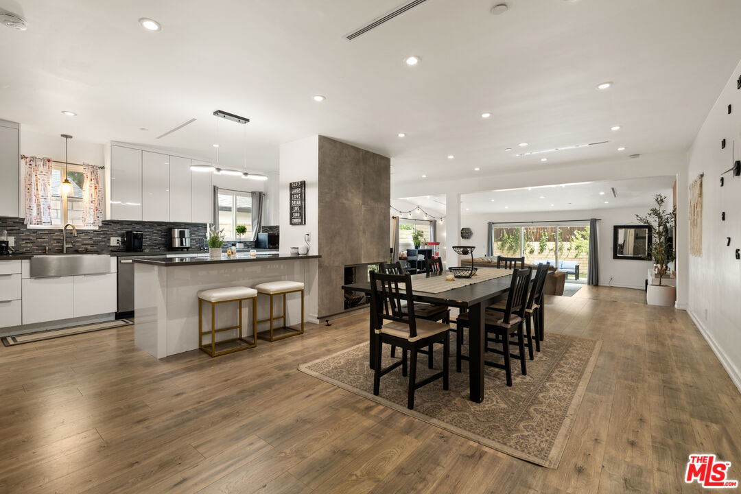 Foto principal - 5720 Gentry Ave