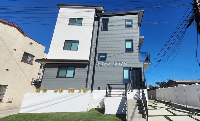 Building Photo - 5077 Pickford St