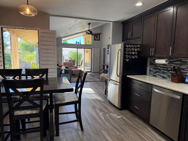 Foto del edificio - 2642 N 62nd St