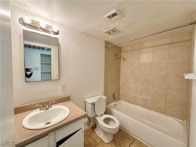 Building Photo - 3616 Kolendo Ct
