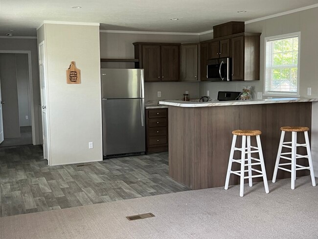 Foto del edificio - 5175 Rhine Dr