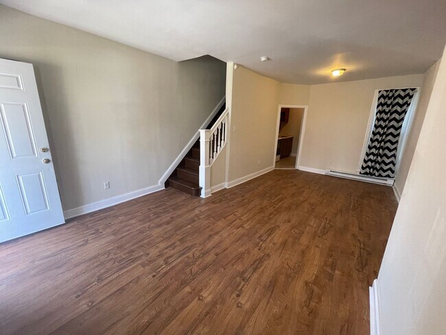 Foto del edificio - 2 BED 1 BATH HOME FOR RENT
