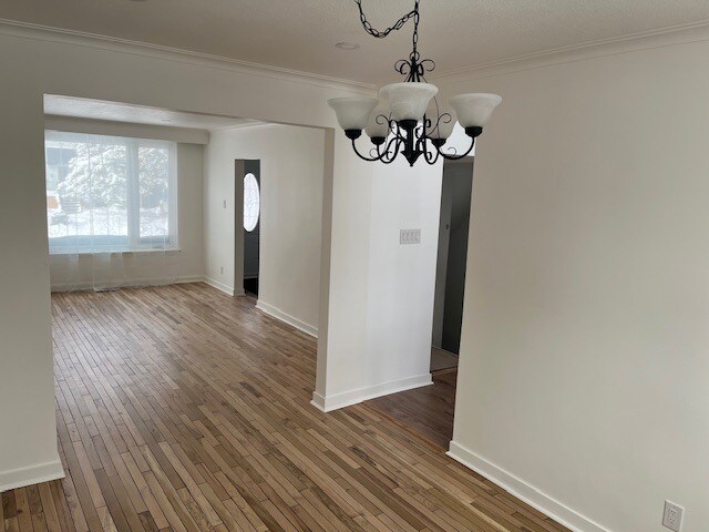 Photo du bâtiment - 83 Claremore Av