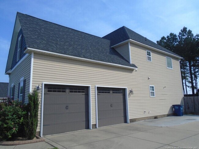 Building Photo - 177 Caswell Pines Ln