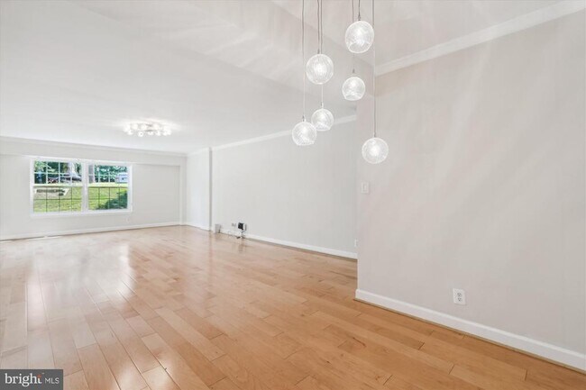 Foto del edificio - 7621 Tremayne Pl