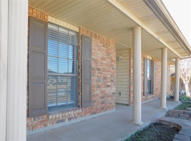 Building Photo - 4816 Roberts Dr