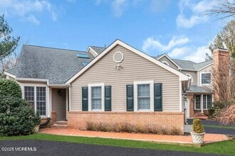 Building Photo - 132 Silvermist Ct