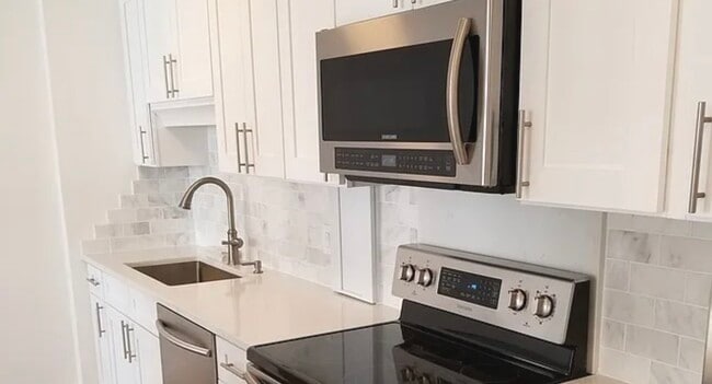 Foto del edificio - 5701 N Sheridan Rd