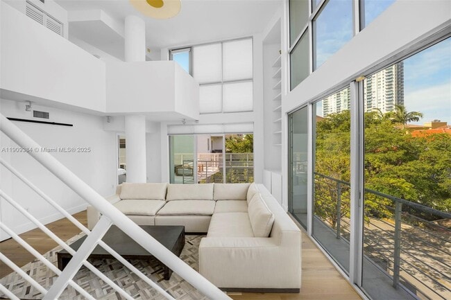 Building Photo - 221 Jefferson Ave