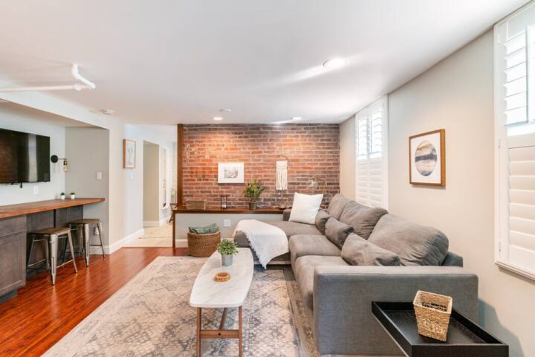 Foto principal - 4600 McPherson Ave