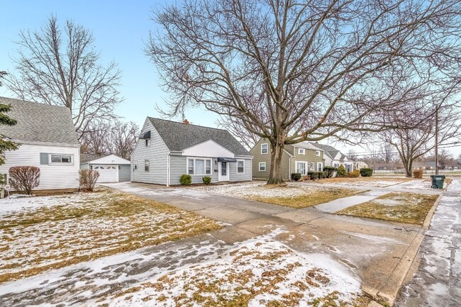 Foto del edificio - 27151 Farringdon Ave