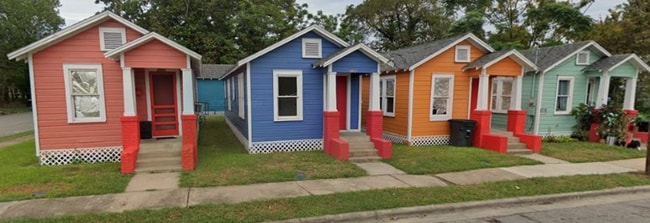 Building Photo - 2107 Lee St