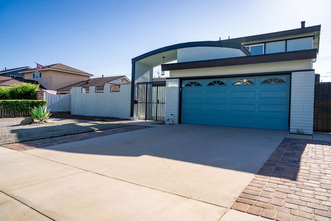 Building Photo - 16771 Glenhaven Ln