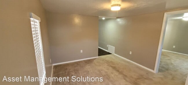 Building Photo - 4 br, 3 bath House - 2331 SW 49th St.