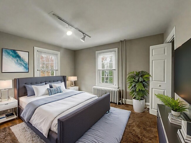 Photo - 4 Bedroom and 2 Bath House with In-Unit La...