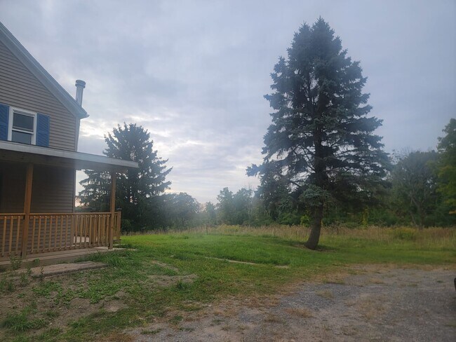 Building Photo - 595 Currybush Rd