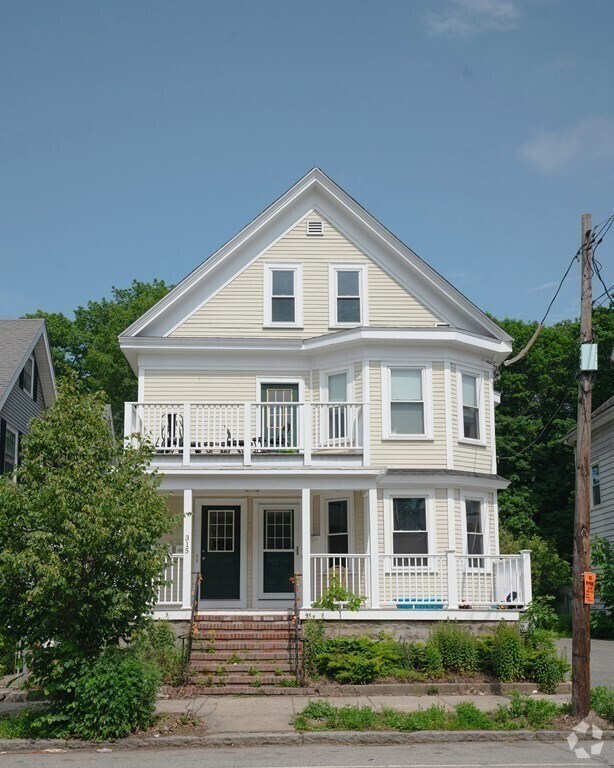 Building Photo - 315 Lafayette St