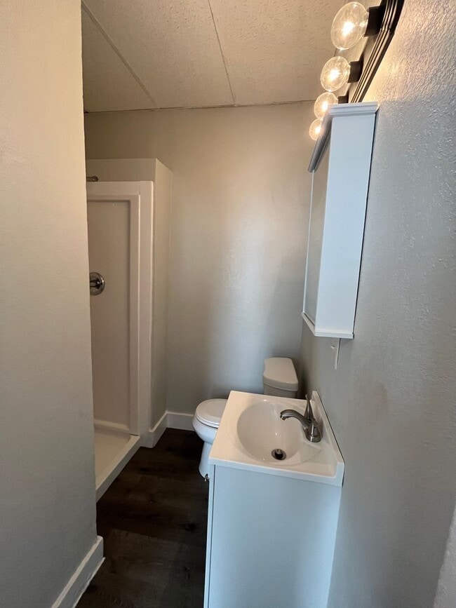 Photo - 212 Tinkler St Apartment