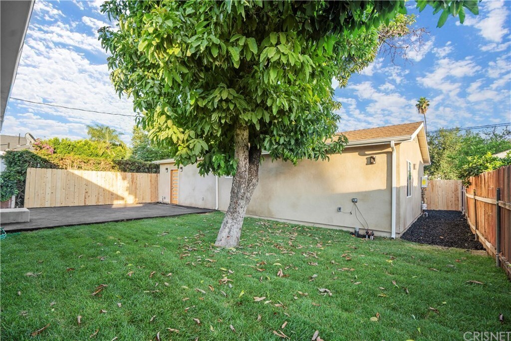 Foto principal - 16010 Wyandotte St