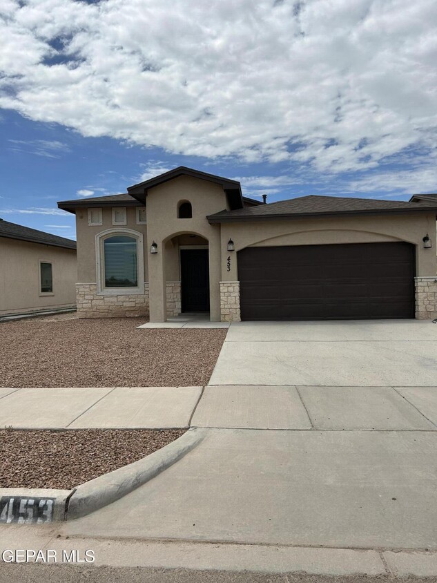 453 Sun Temple, Socorro, TX 79927 House Rental in Socorro, TX