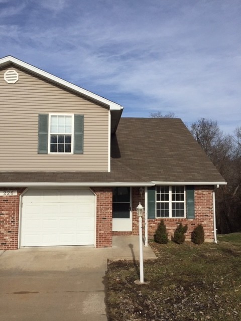 Primary Photo - 3 bedroom duplex