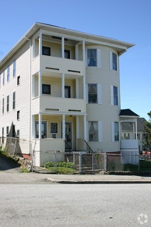 Building Photo - 30 Pattison St
