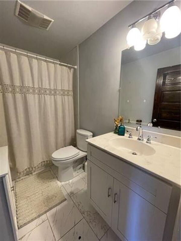 Foto del edificio - 2932 St Ann St.