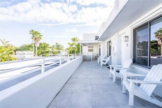 Building Photo - 1191 71st St