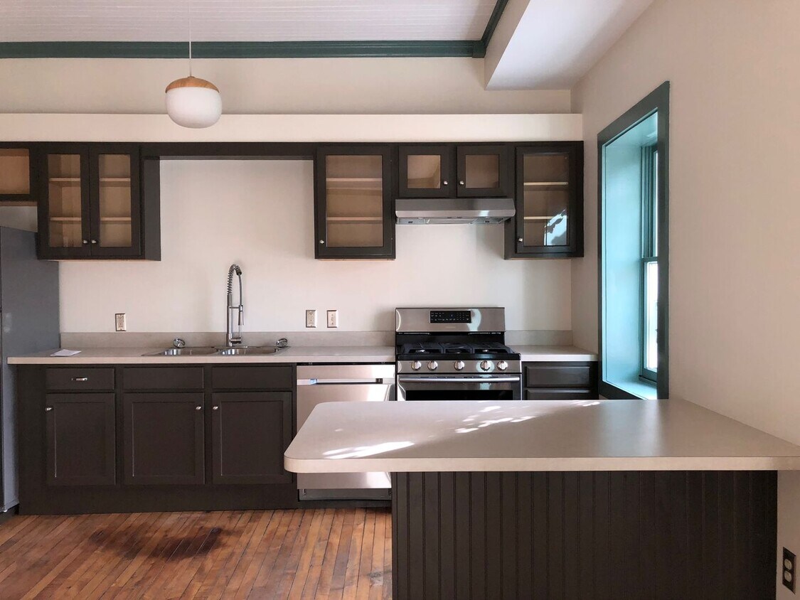 Foto principal - White Sulphur, LLC 171