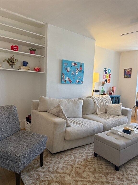 Foto del edificio - 234 W Canton St