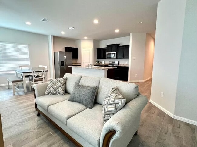 Foto del edificio - 8708 Boulder Oak Blvd