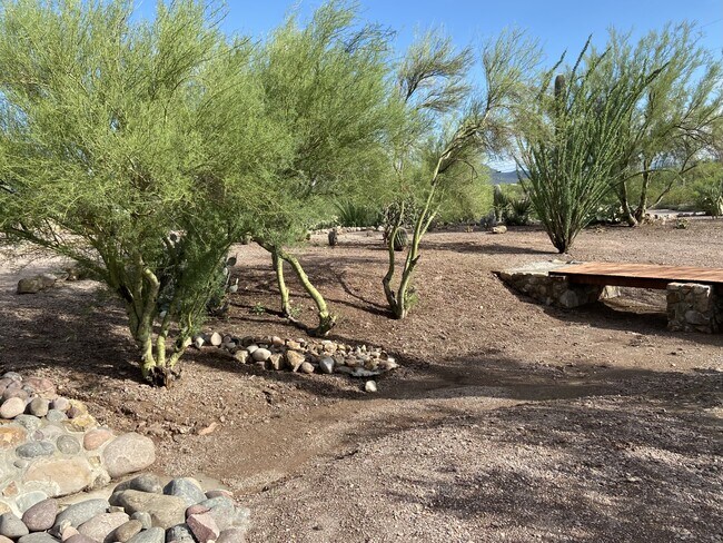 Foto del edificio - 5725 S Marshall Pl